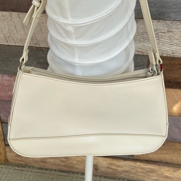 Crazy Horse by Liz Claiborne Shoulder bag classic cream/ivory - Picture 3 of 5